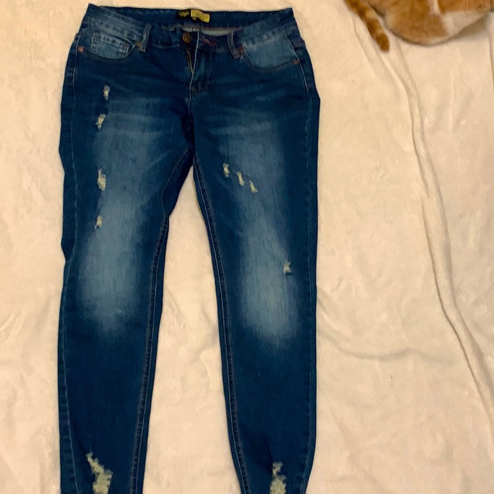 These are a pair of Suzanne Betro jeans that I don’t wear anymore
